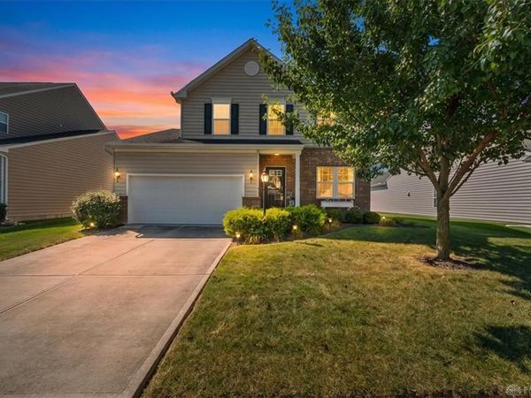 7119 Bluestream Drive, Tipp City, OH 45371