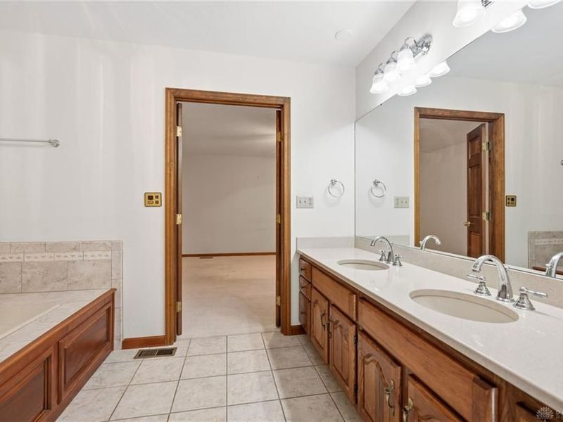 249 Wilkes Court, Beavercreek, OH 45434 Photo 45