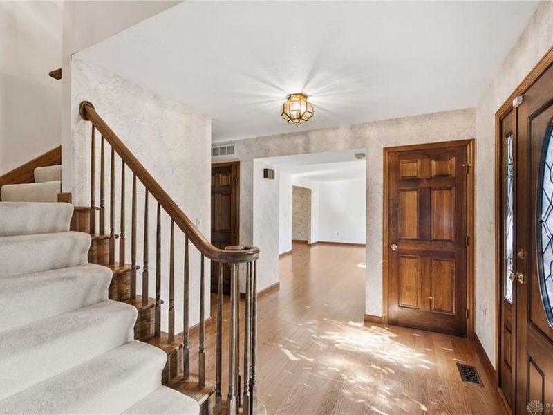 249 Wilkes Court, Beavercreek, OH 45434 Photo 6