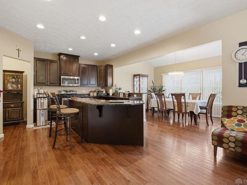 1686 Summit Creek Drive, Centerville, OH 45458 Photo 10