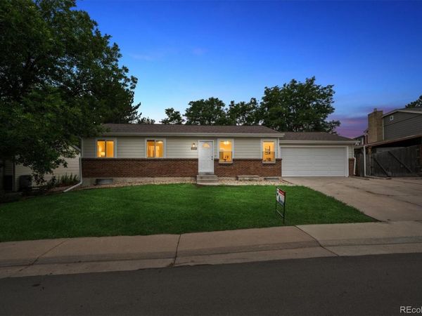 10668 W Ida Avenue , Littleton, CO 80127