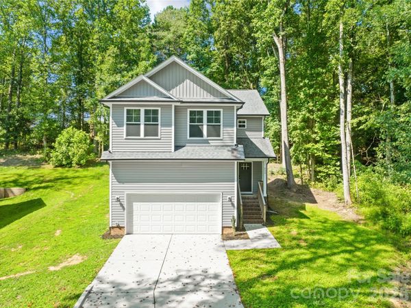 240 Valleybrook Lane , Troutman, NC 28166