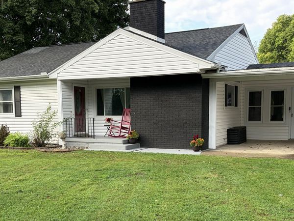 751 Riverview Drive, Plainwell, MI 49080