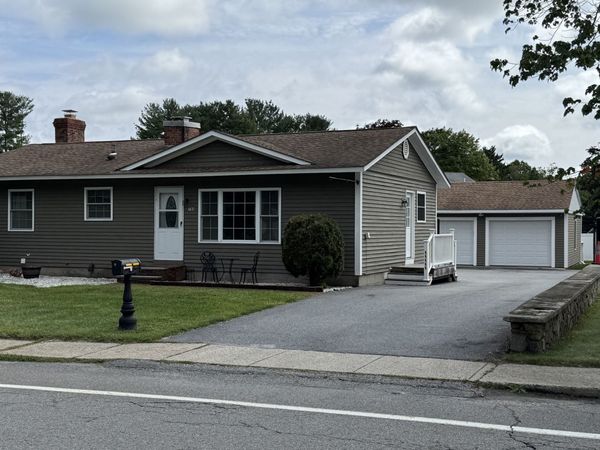 788 Church St, Northbridge, MA 01588