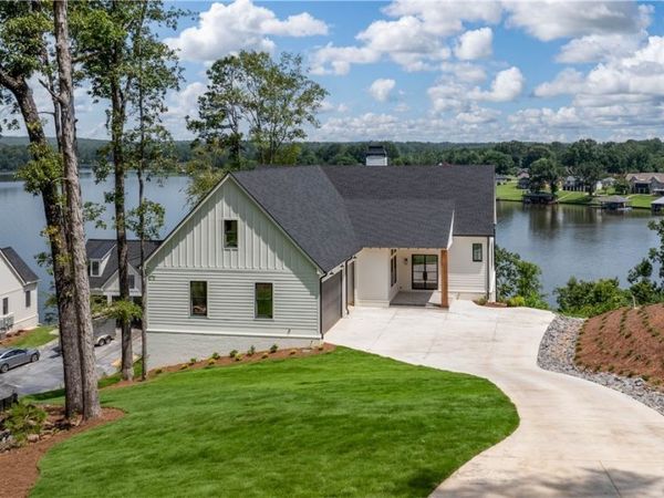14898 Edgewater Drive, Northport, AL 35475