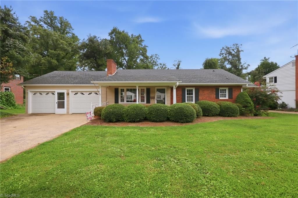 317 Hillcrest Drive, Elkin, NC 28621 Main Photo