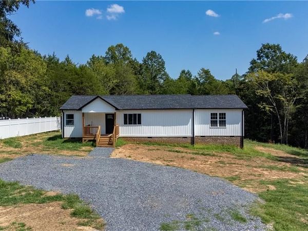 3760 Meadowbrook Drive, Trinity, NC 27370