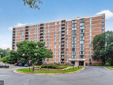 2300 PIMMIT DRIVE , Unit 712, FALLS CHURCH, VA 22043