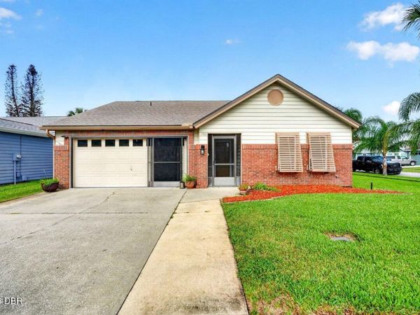786 Pine Shores Circle, New Smyrna Beach, FL 32168