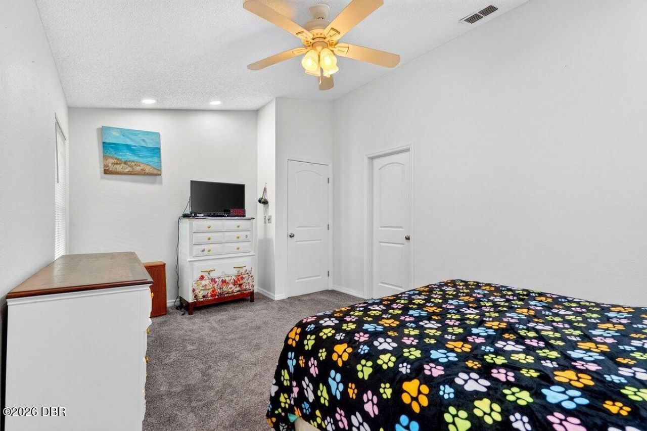 786 Pine Shores Circle, New Smyrna Beach, FL 32168 Photo