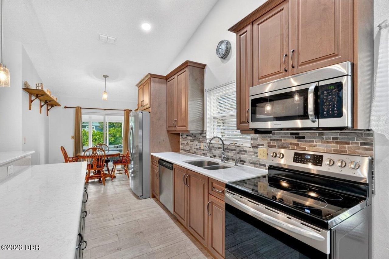 786 Pine Shores Circle, New Smyrna Beach, FL 32168 Photo