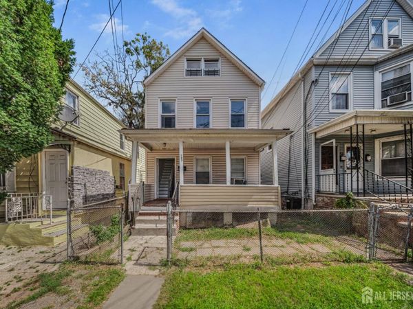 133 Smith Street, Elizabeth, NJ 07201