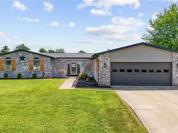 2470 Leon Lane, Springfield, OH 45502