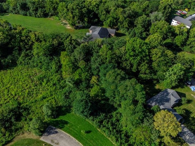 4215 Tuscany Court, Riverside, OH 45424 Photo 5