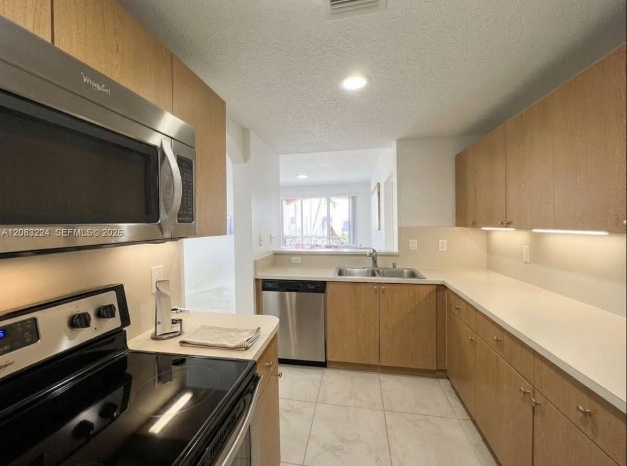 6720 NW 114th Ave, Unit 804, Doral, FL 33178 Photo