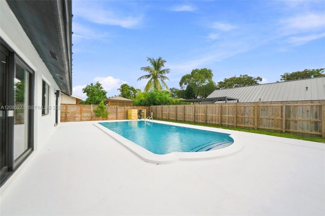 13300 SW 99th Ter, Miami, FL 33186 Photo