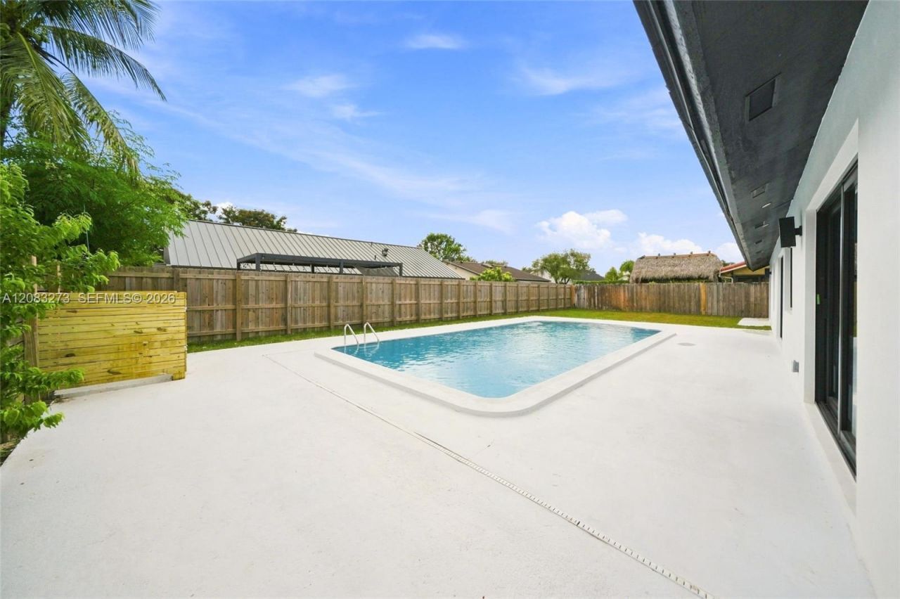 13300 SW 99th Ter, Miami, FL 33186 Photo