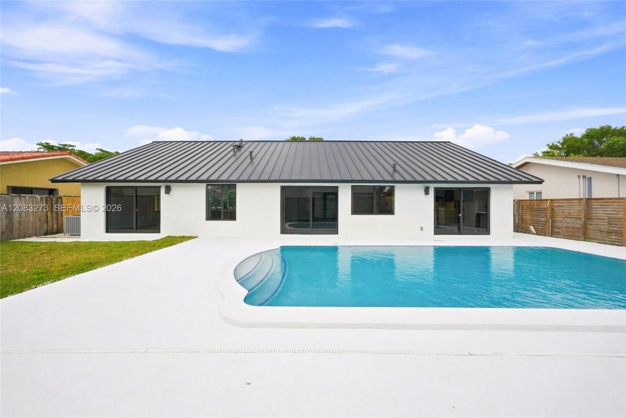 13300 SW 99th Ter, Miami, FL 33186 Photo