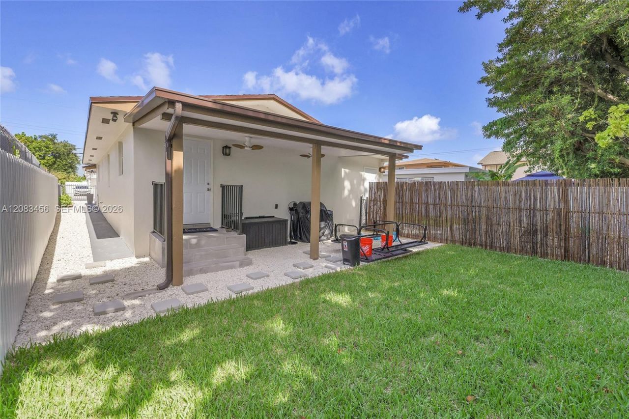 3520 SW 88th Pl , Unit 1, Miami, FL 33165 Photo