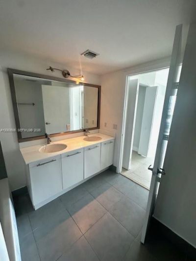 92 SW 3rd St, Unit 1107, Miami, FL 33130 Photo