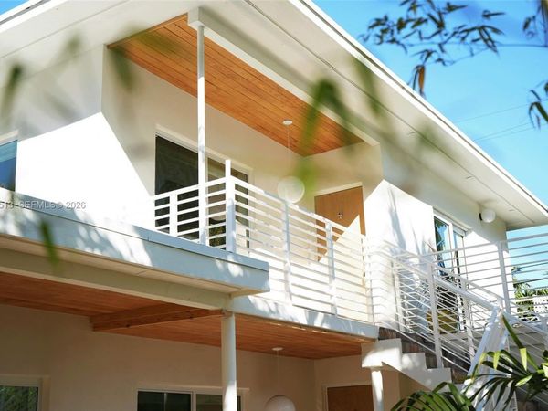 2904 N Ocean Blvd, Fort Lauderdale, FL 33308