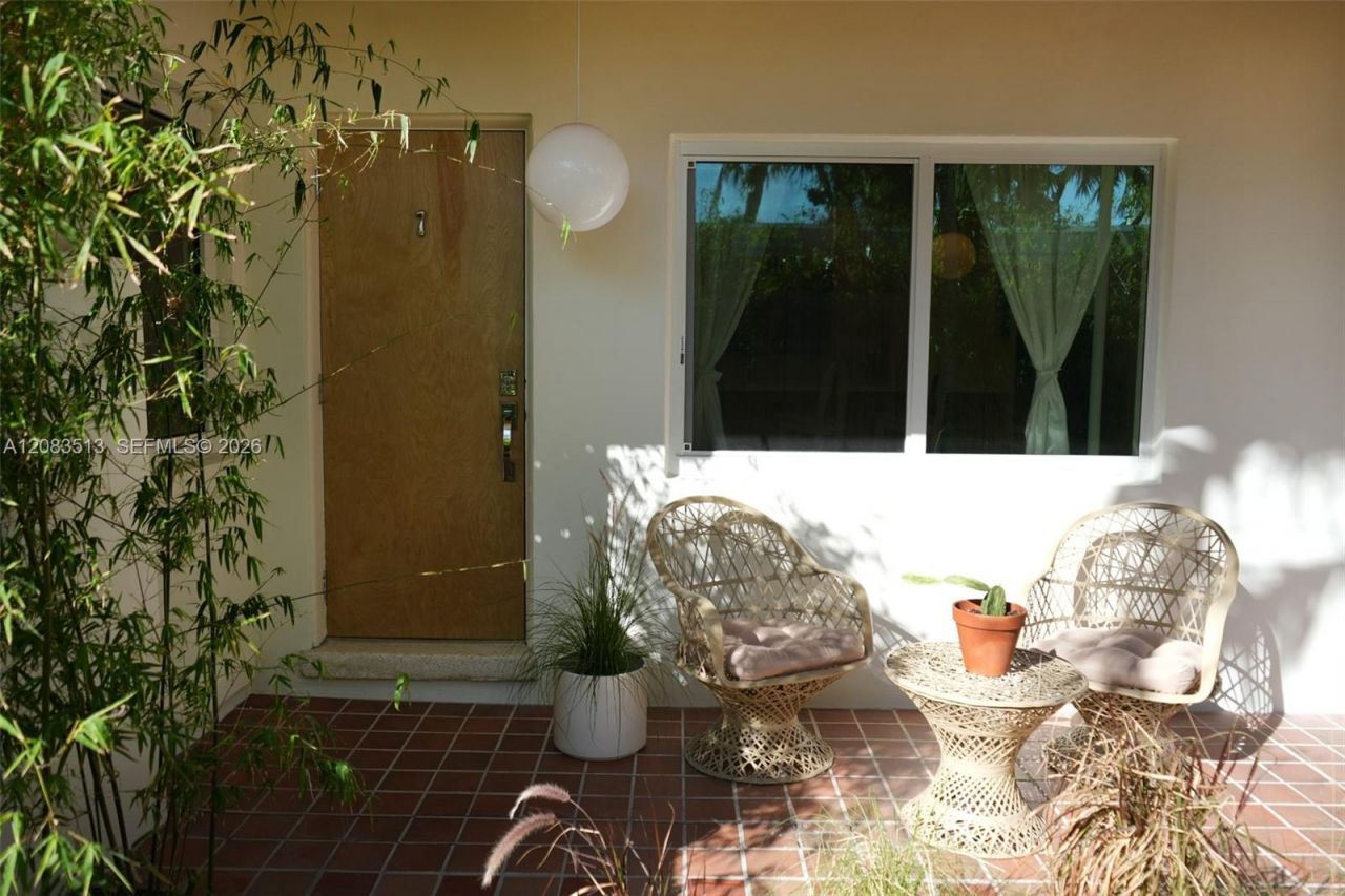 2904 N Ocean Blvd, Fort Lauderdale, FL 33308 Photo