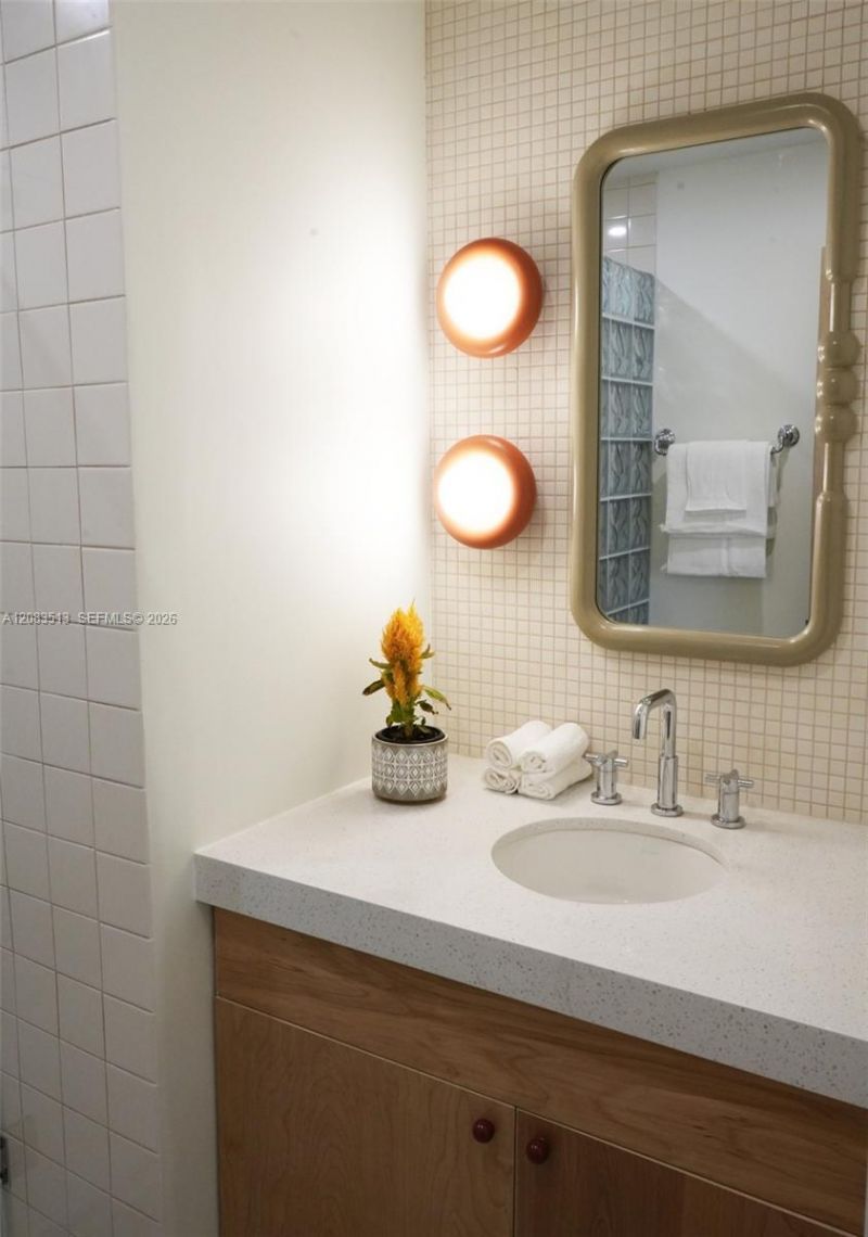 2904 N Ocean Blvd, Fort Lauderdale, FL 33308 Photo