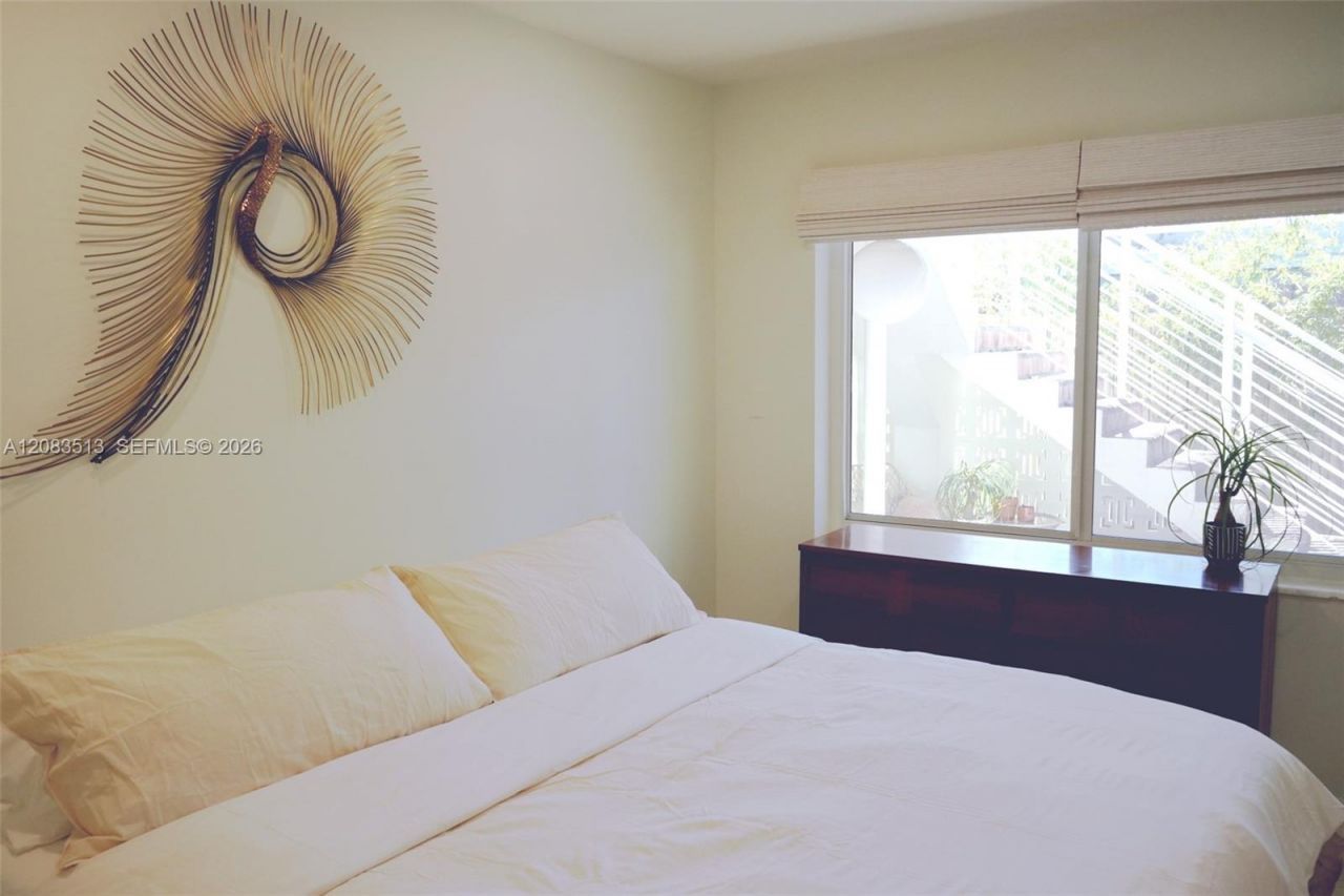 2904 N Ocean Blvd, Fort Lauderdale, FL 33308 Photo