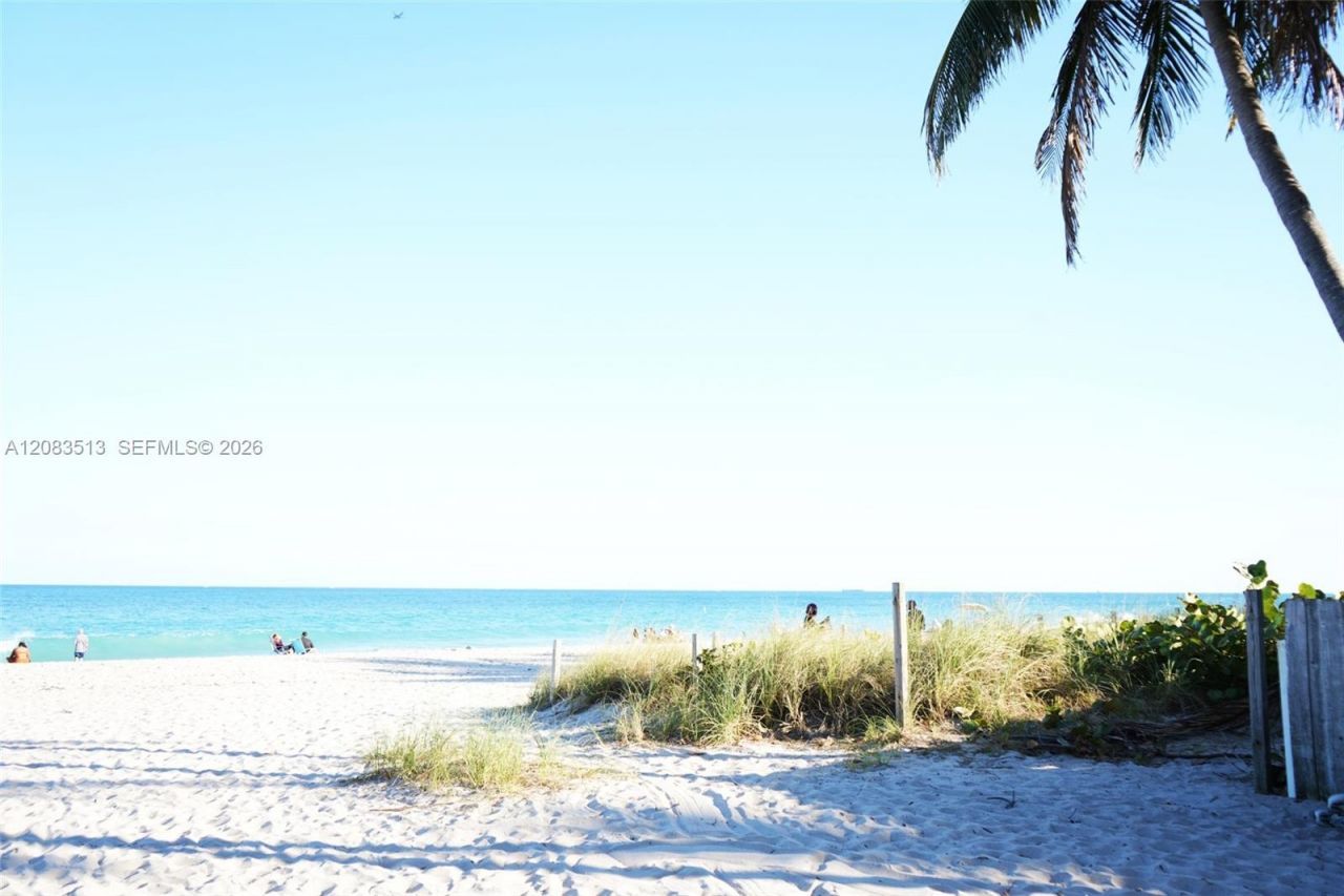 2904 N Ocean Blvd, Fort Lauderdale, FL 33308 Photo