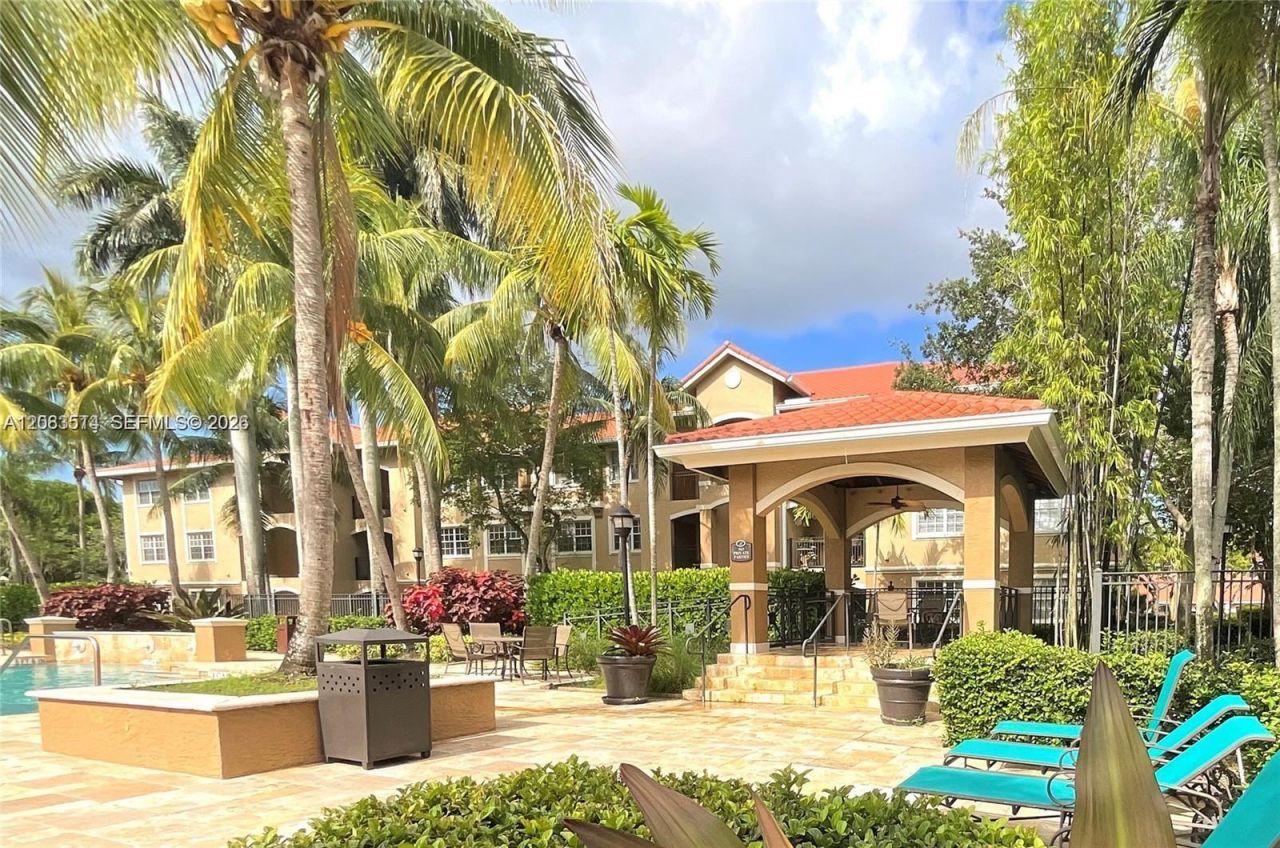 11631 SW 2nd St , Unit 20104, Pembroke Pines, FL 33025 Photo