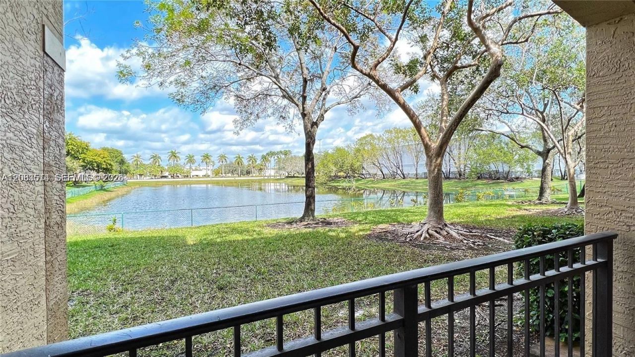 11631 SW 2nd St , Unit 20104, Pembroke Pines, FL 33025 Photo