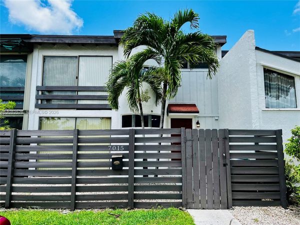 7015 SW 111th Pl , Miami, FL 33173