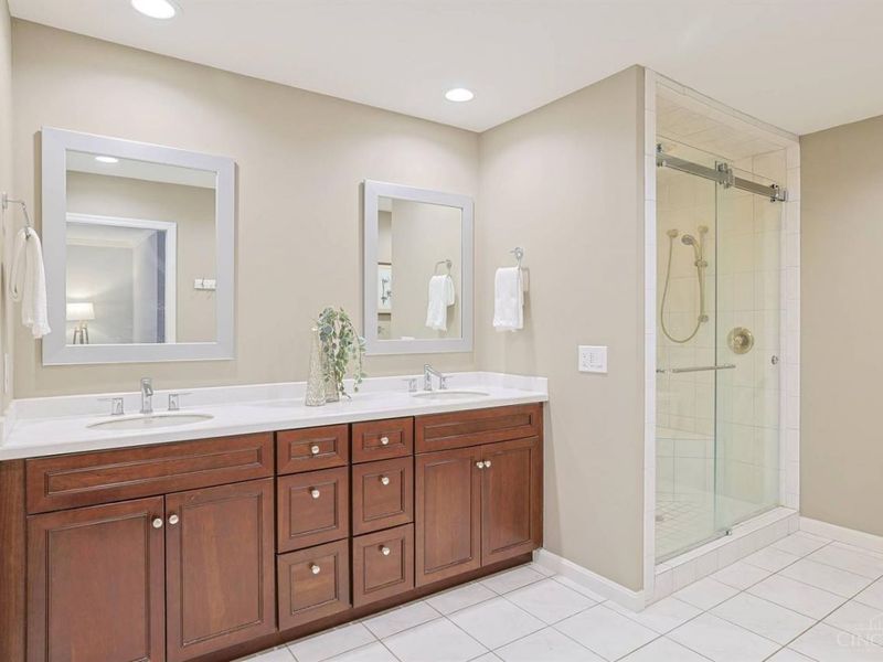 3486 Forestoak Court, Cincinnati, OH 45208 Photo 23