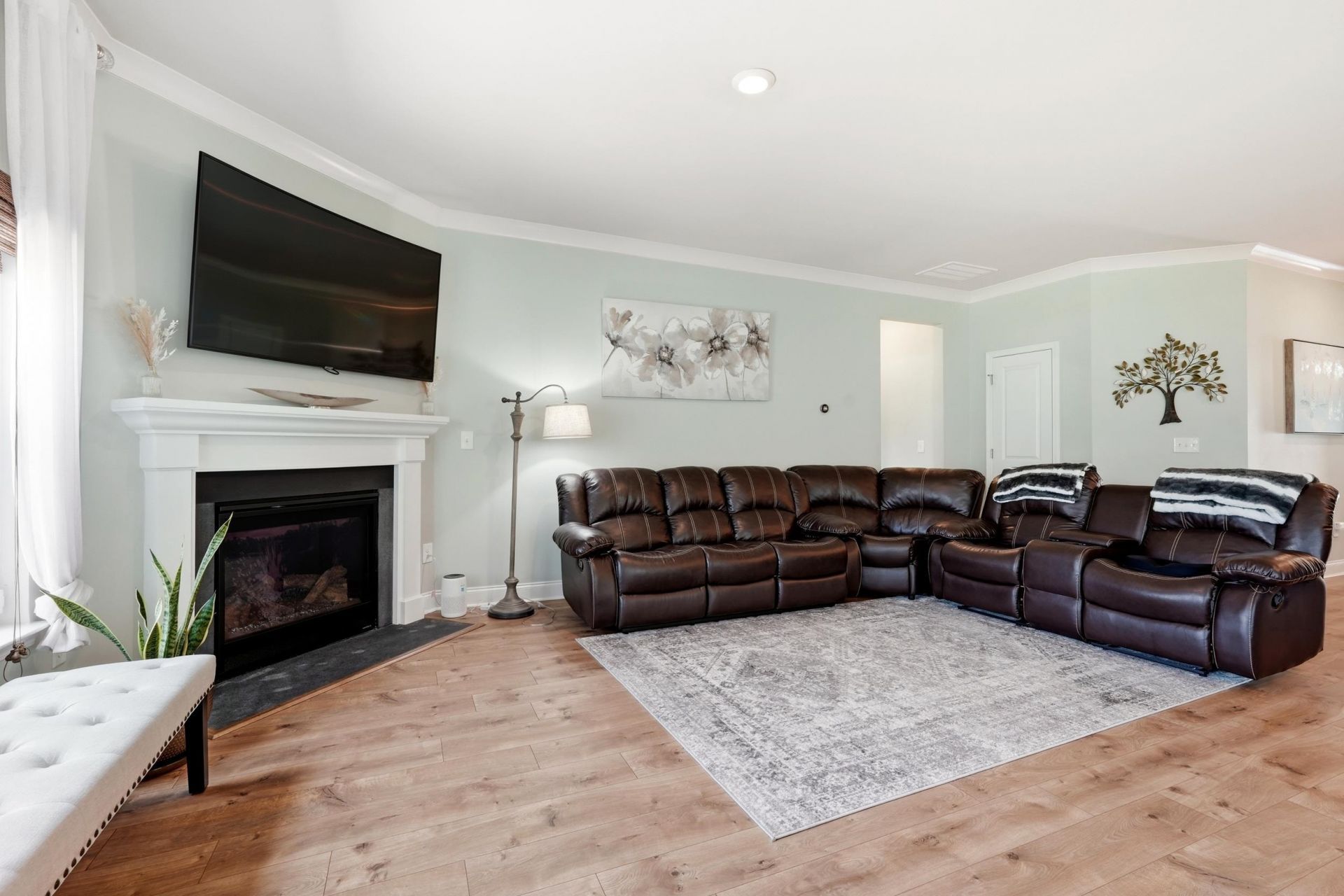 245 Harbison Circle Photo 16