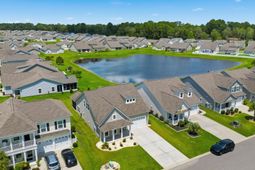 245 Harbison Circle photo 4