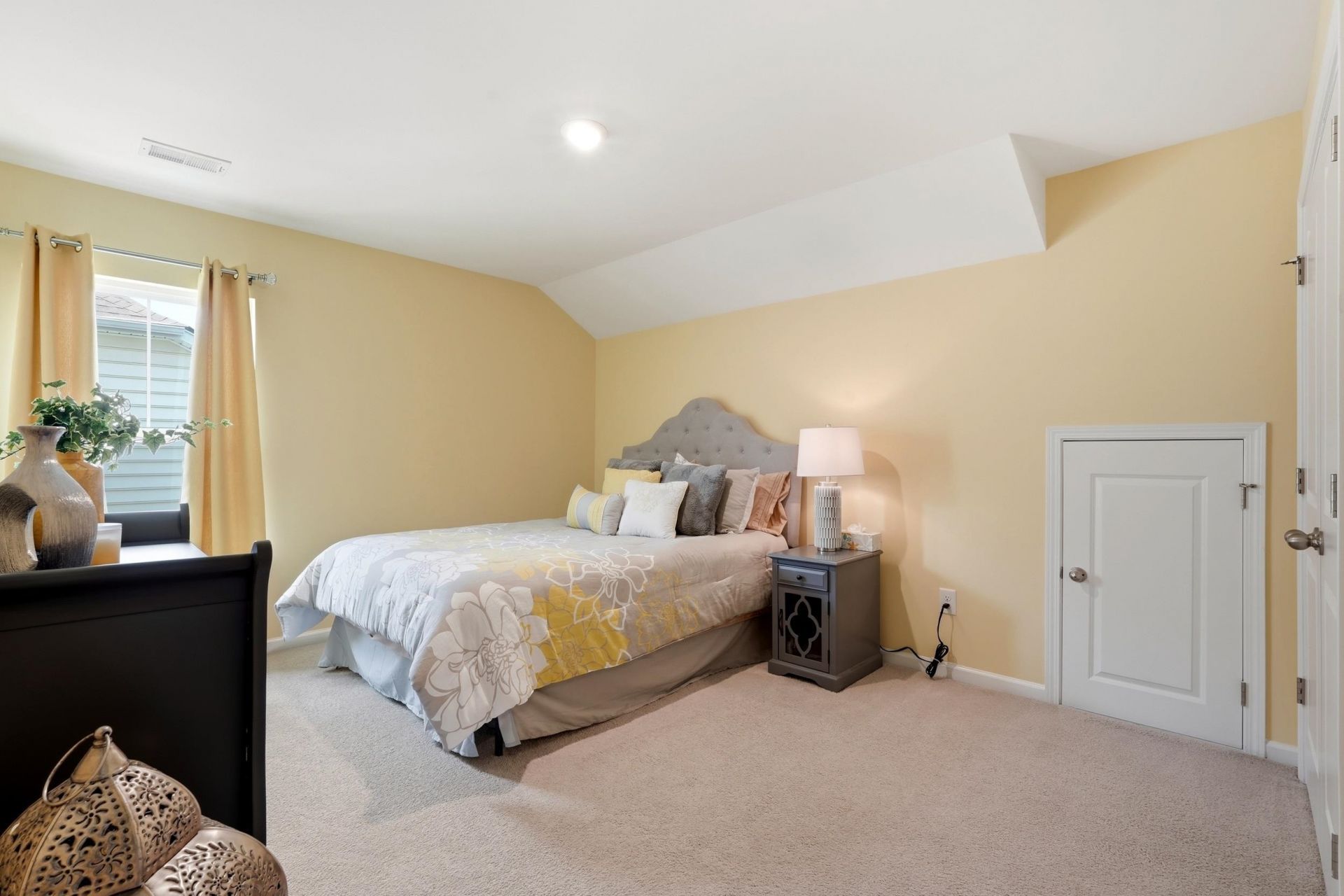 245 Harbison Circle Photo 31