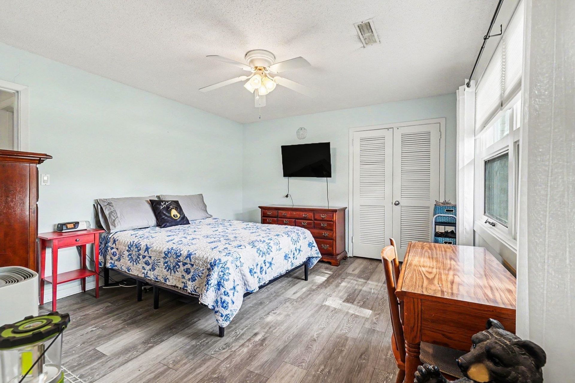 751 Sycamore Ave.  Photo 11
