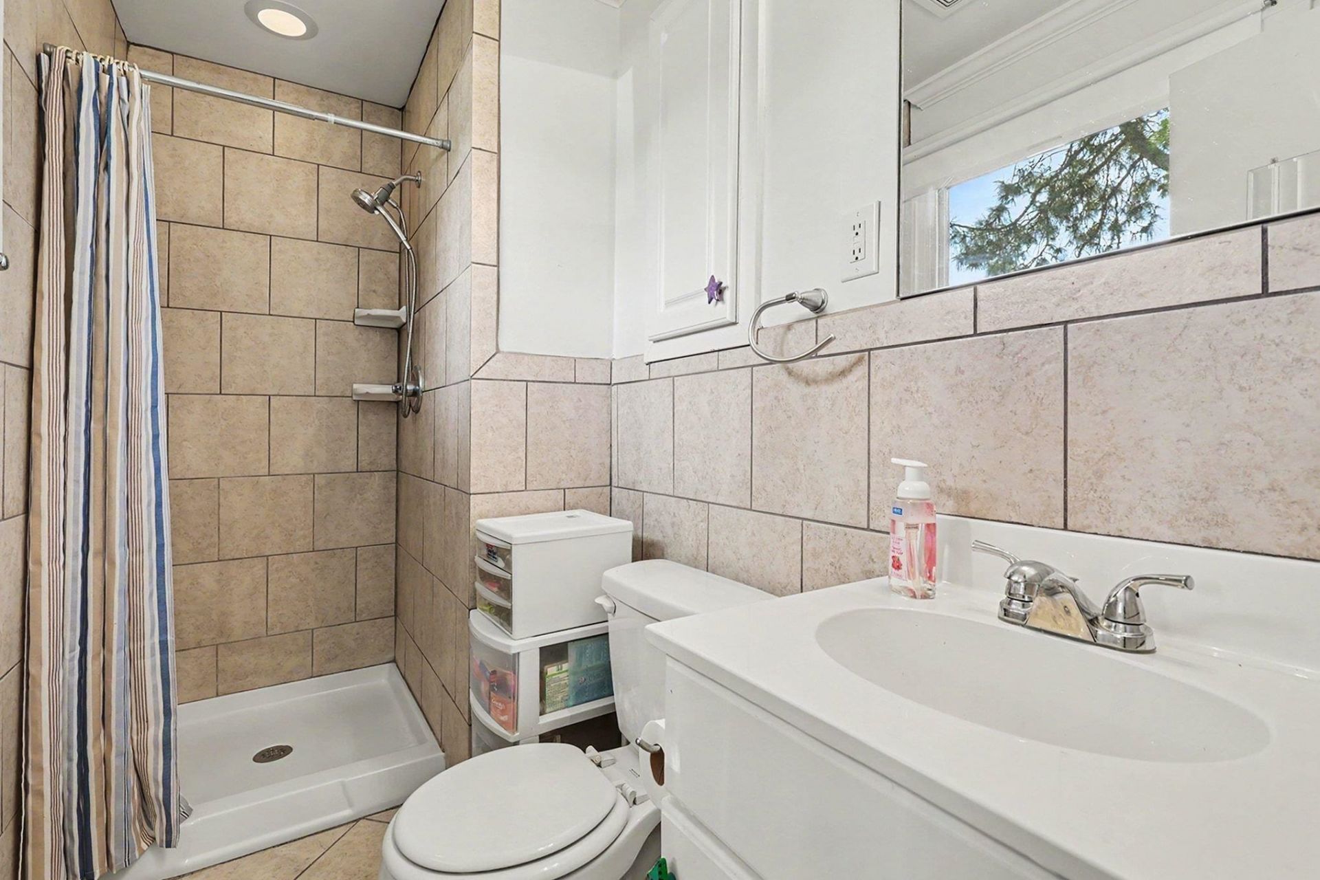 751 Sycamore Ave.  Photo 12