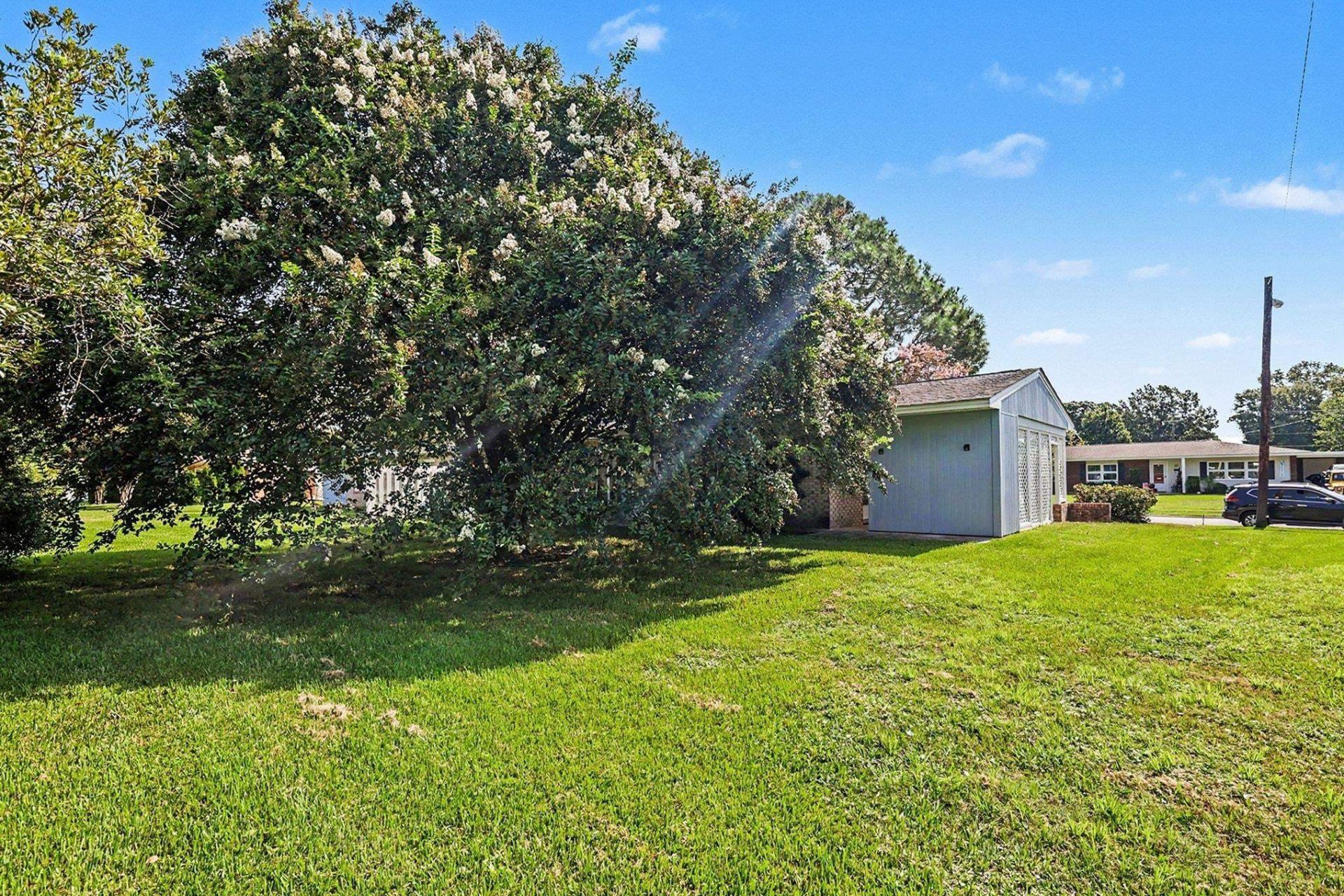 751 Sycamore Ave.  Photo 21