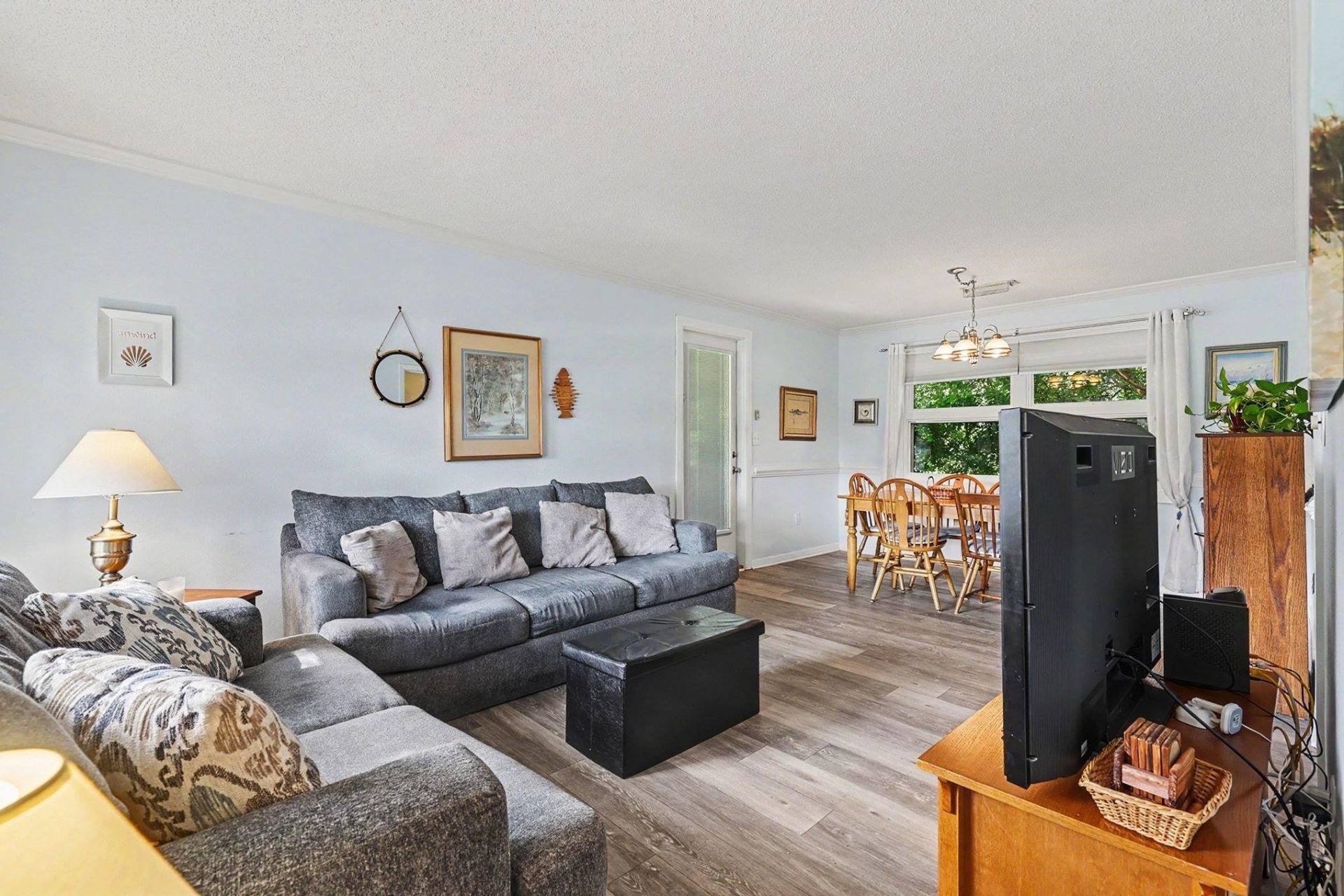 751 Sycamore Ave.  Photo 4