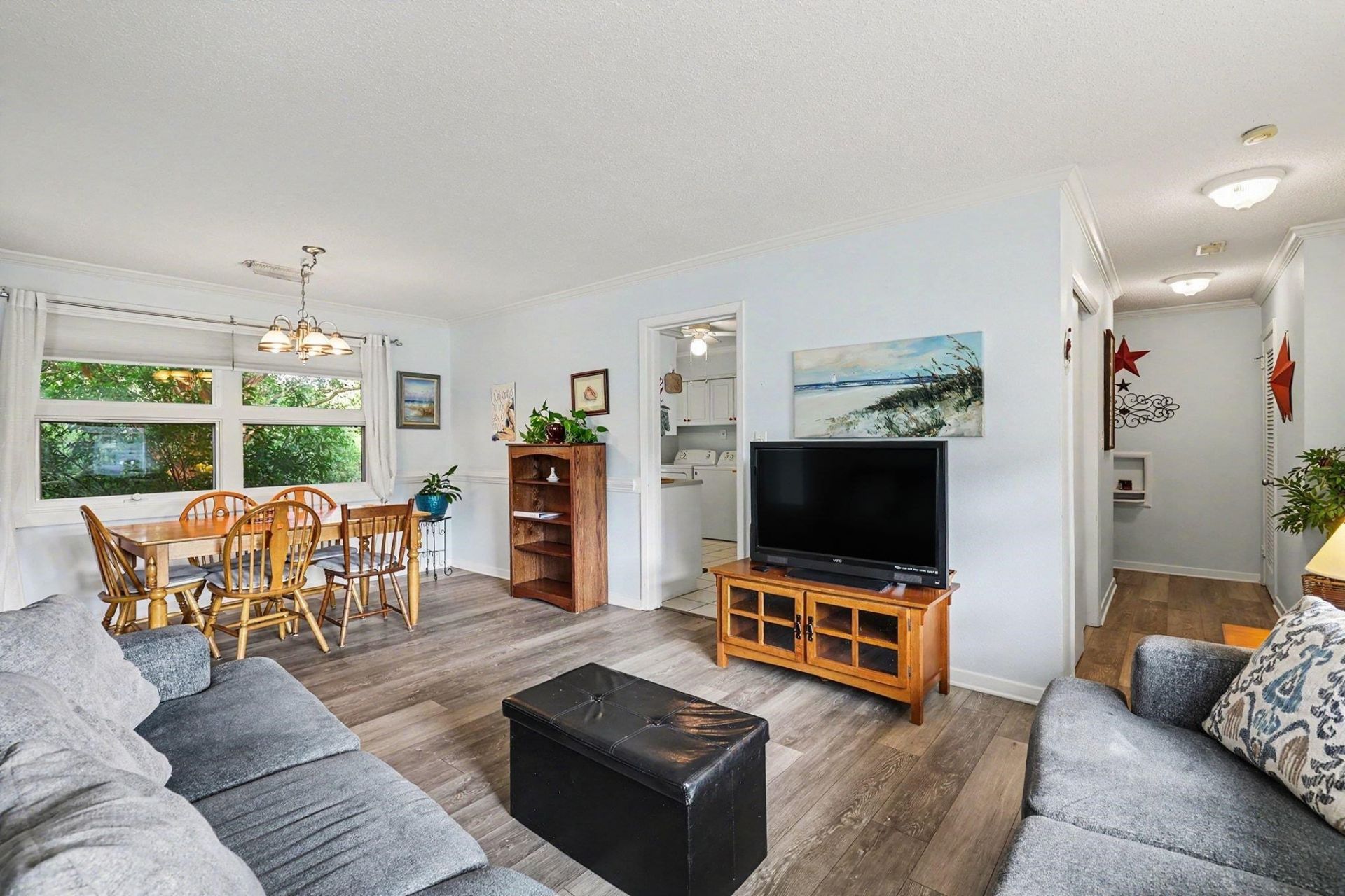751 Sycamore Ave.  Photo 5