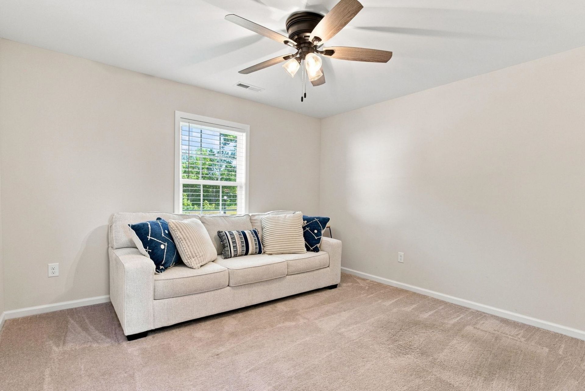 245 Yauhannah Lake Dr.  Photo 11