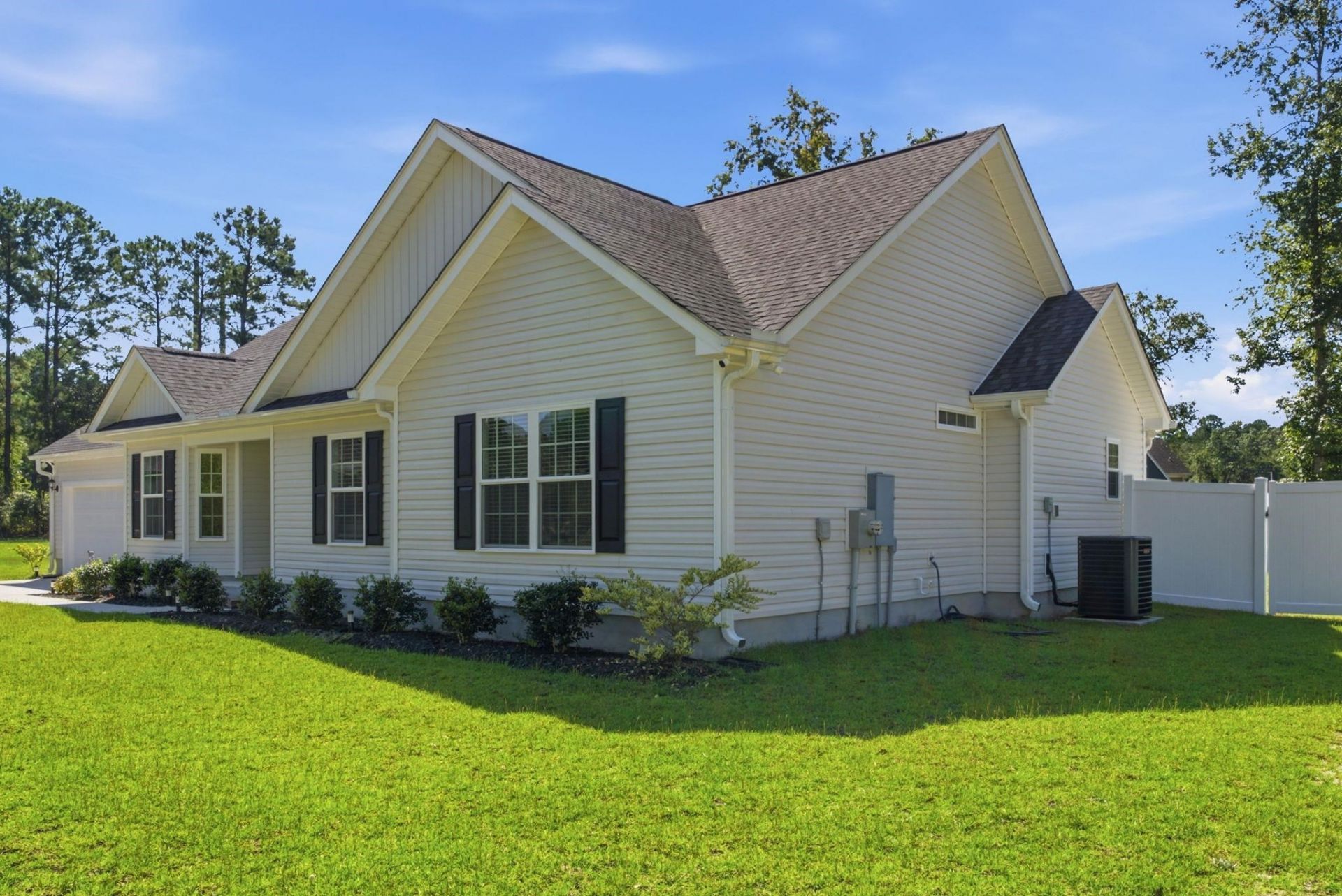 245 Yauhannah Lake Dr.  Photo 24