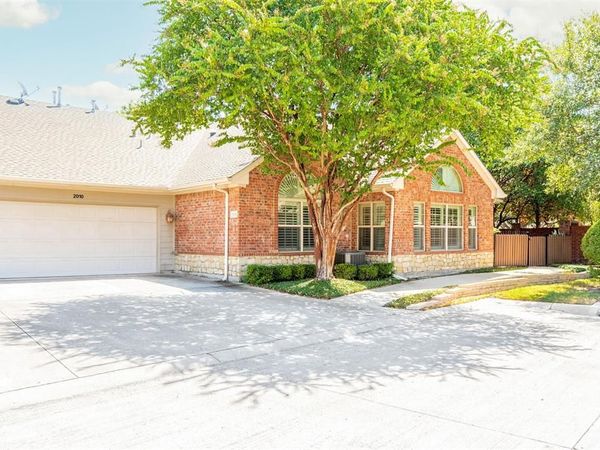3241 Rosemeade Drive, Unit 2010, Fort Worth, TX 76116
