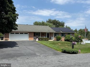 15 JOHN MAR COURT , MECHANICSBURG, PA 17055