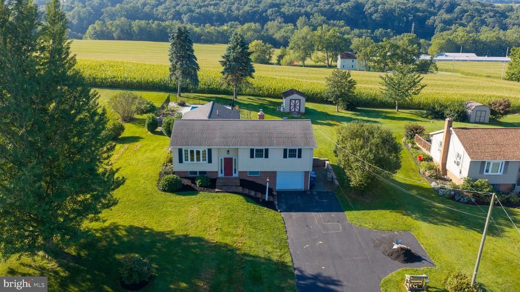 3936 LOCUST GROVE , COLUMBIA, PA 17512