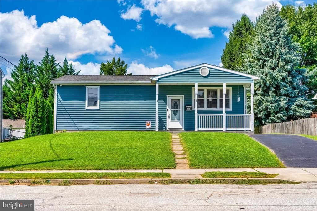 421 RIDGE AVENUE, MC SHERRYSTOWN, PA 17344