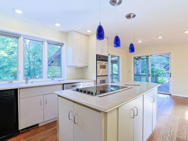 4805 Drake Road, Cincinnati, OH 45243 Photo 24