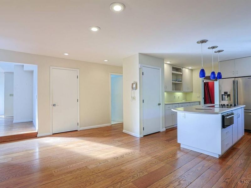 4805 Drake Road, Cincinnati, OH 45243 Photo 26