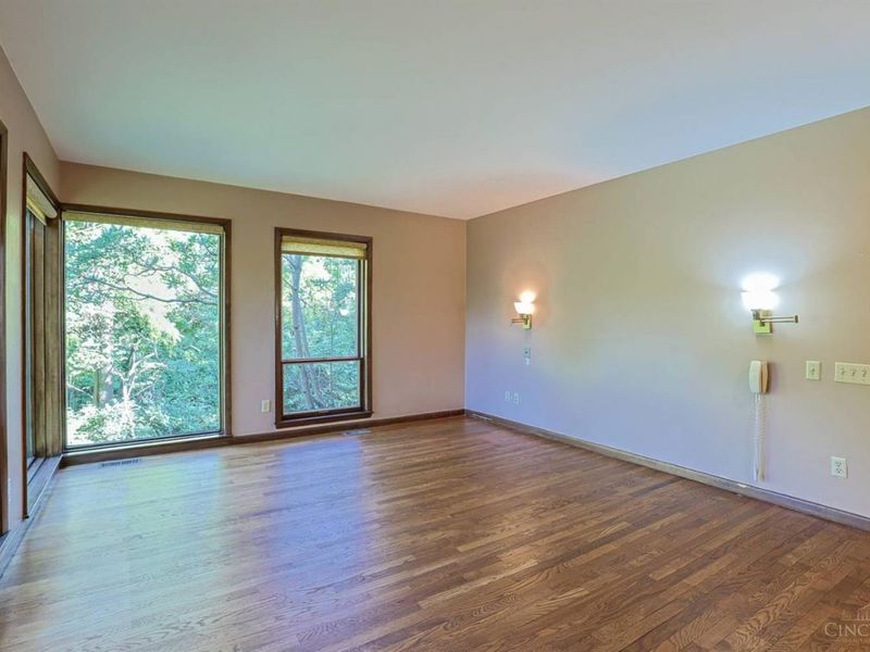 4805 Drake Road, Cincinnati, OH 45243 Photo 32